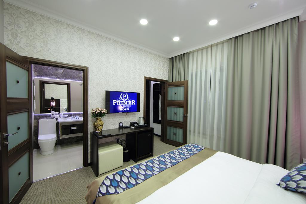 Premier Hotel Bishkek Exterior foto
