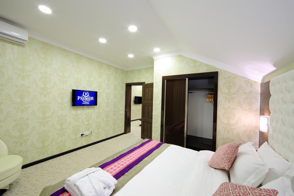 Premier Hotel Bishkek Exterior foto