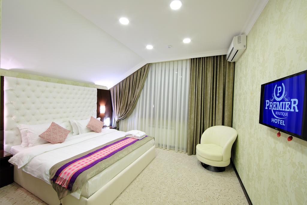 Premier Hotel Bishkek Exterior foto