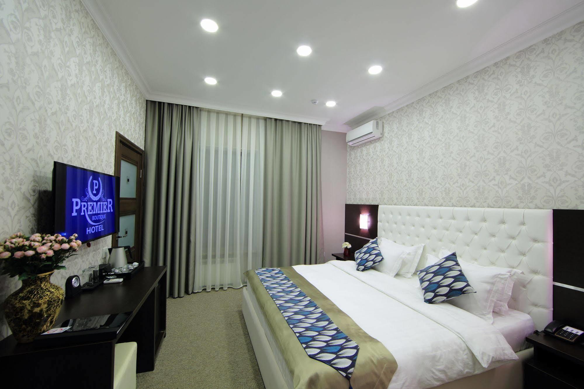 Premier Hotel Bishkek Exterior foto